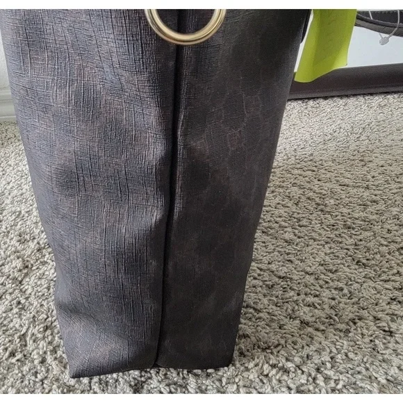 Gucci GG Supreme Coated Canvas/Leather Tote - Picture 13 of 13